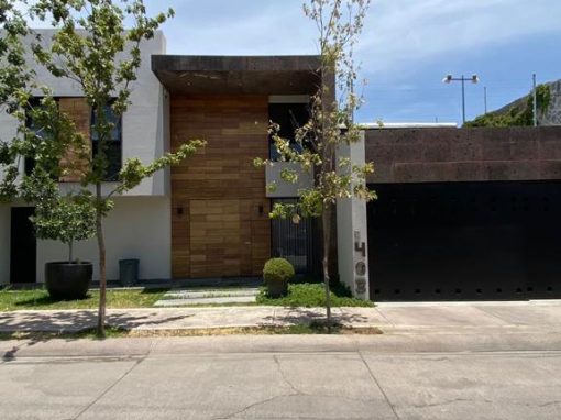 CASA EN VENTA EN HACIENDAS DEL CAMPESTRE